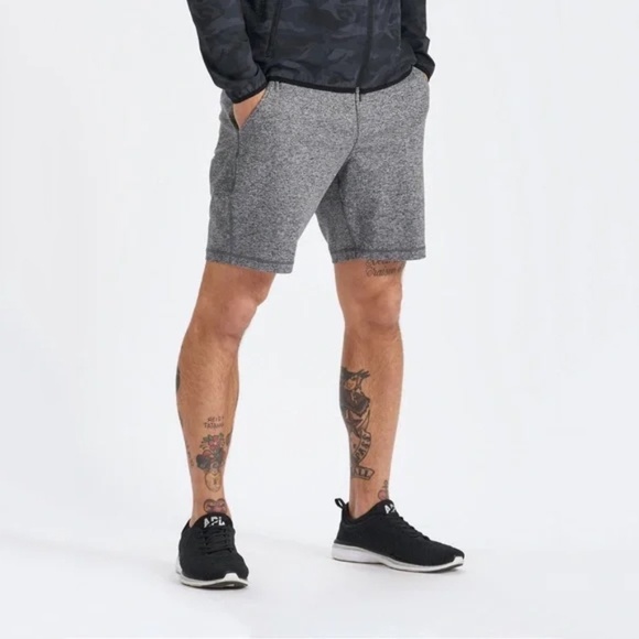 Vuori Men's Ponto Short in Heather Grey - Picture 1 of 8